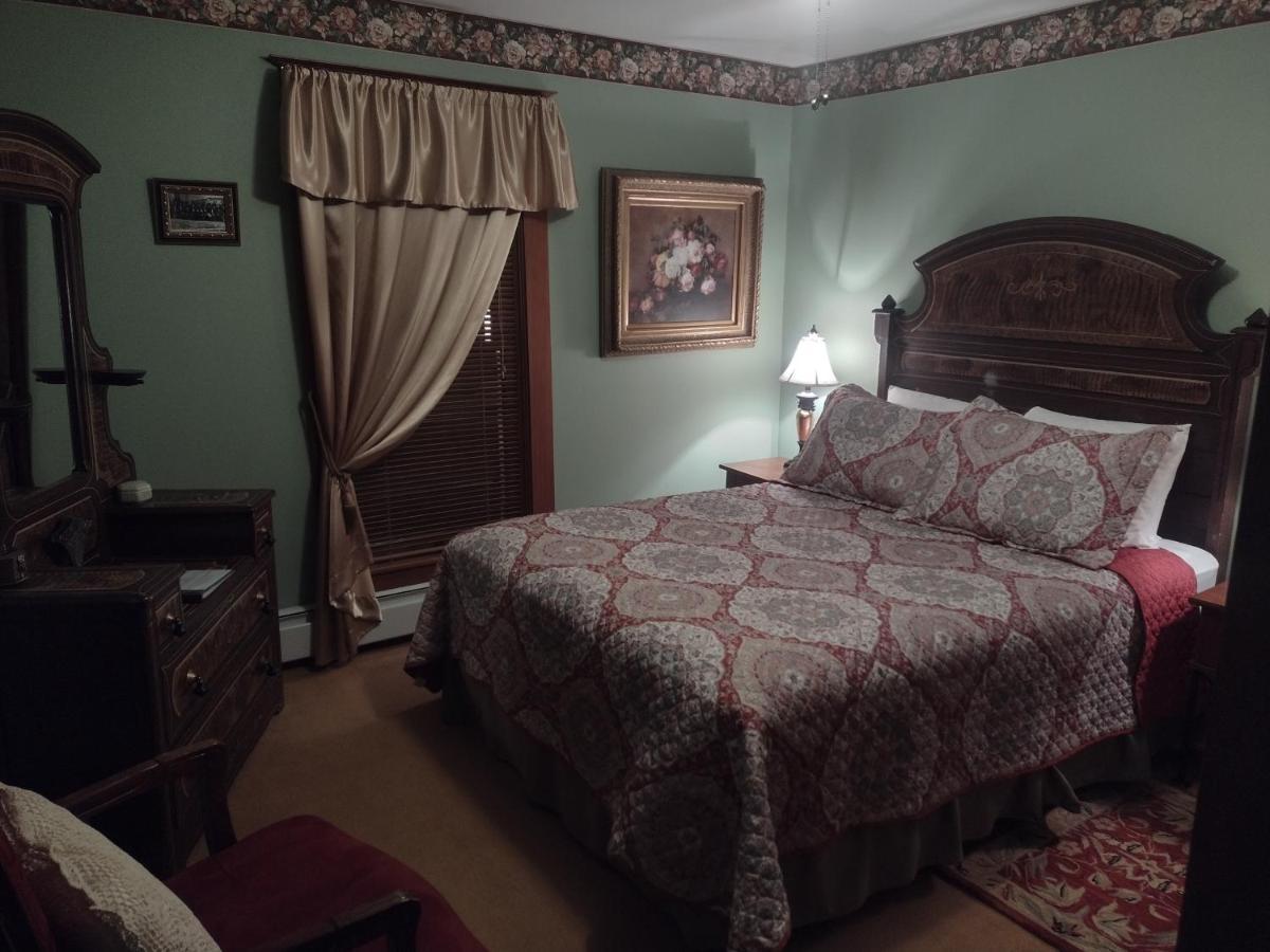 The Historic Elk Mountain Hotel Екстериор снимка